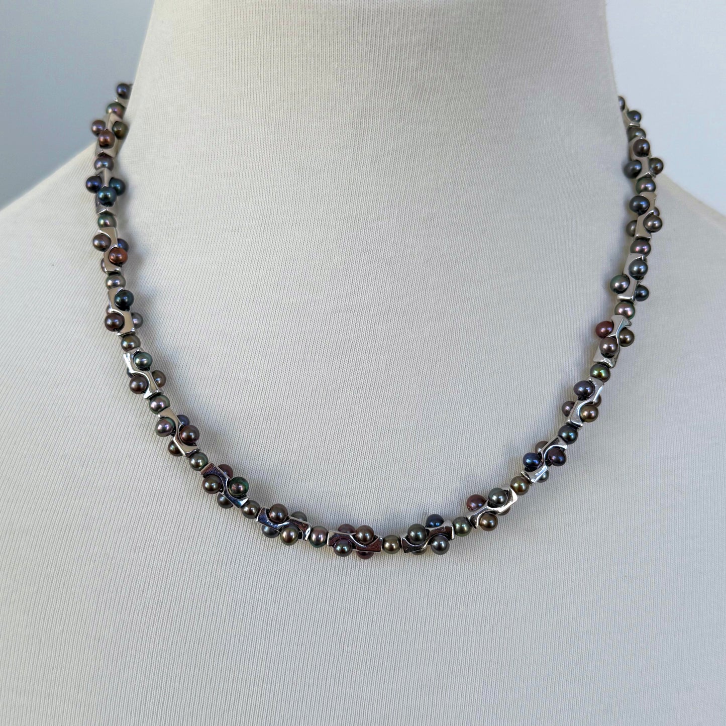 Men's Silver Rhodium Plated Geometric Black Pearl Necklace with Adjustable Clasp