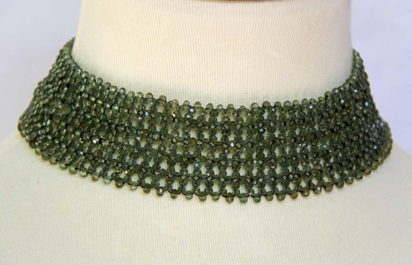 Green Apatite Choker Necklace with Silver vintage Enamel Clasp