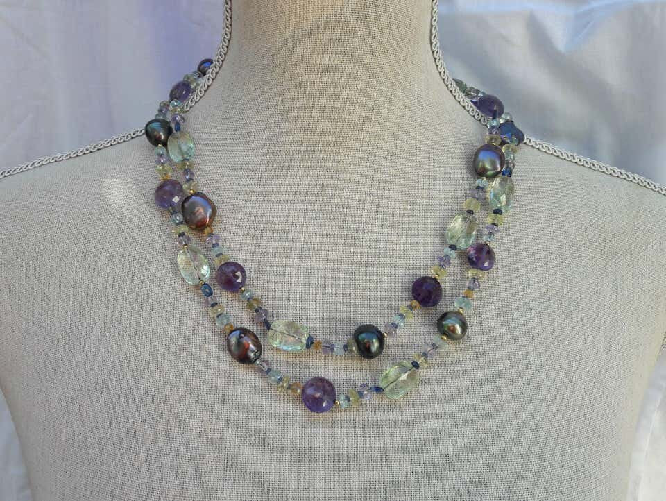 Black Pearl Sautoir with Semi-Precious Beads, gold parts and tassel