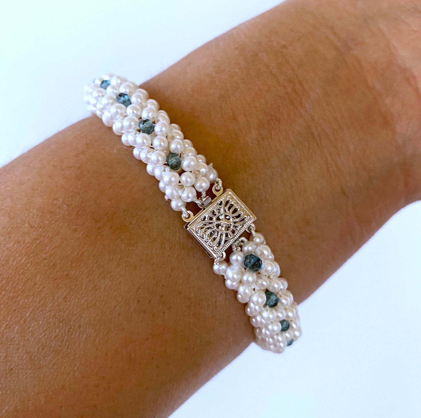 Pearl & London Blue Topaz Bracelet with 14k White Gold