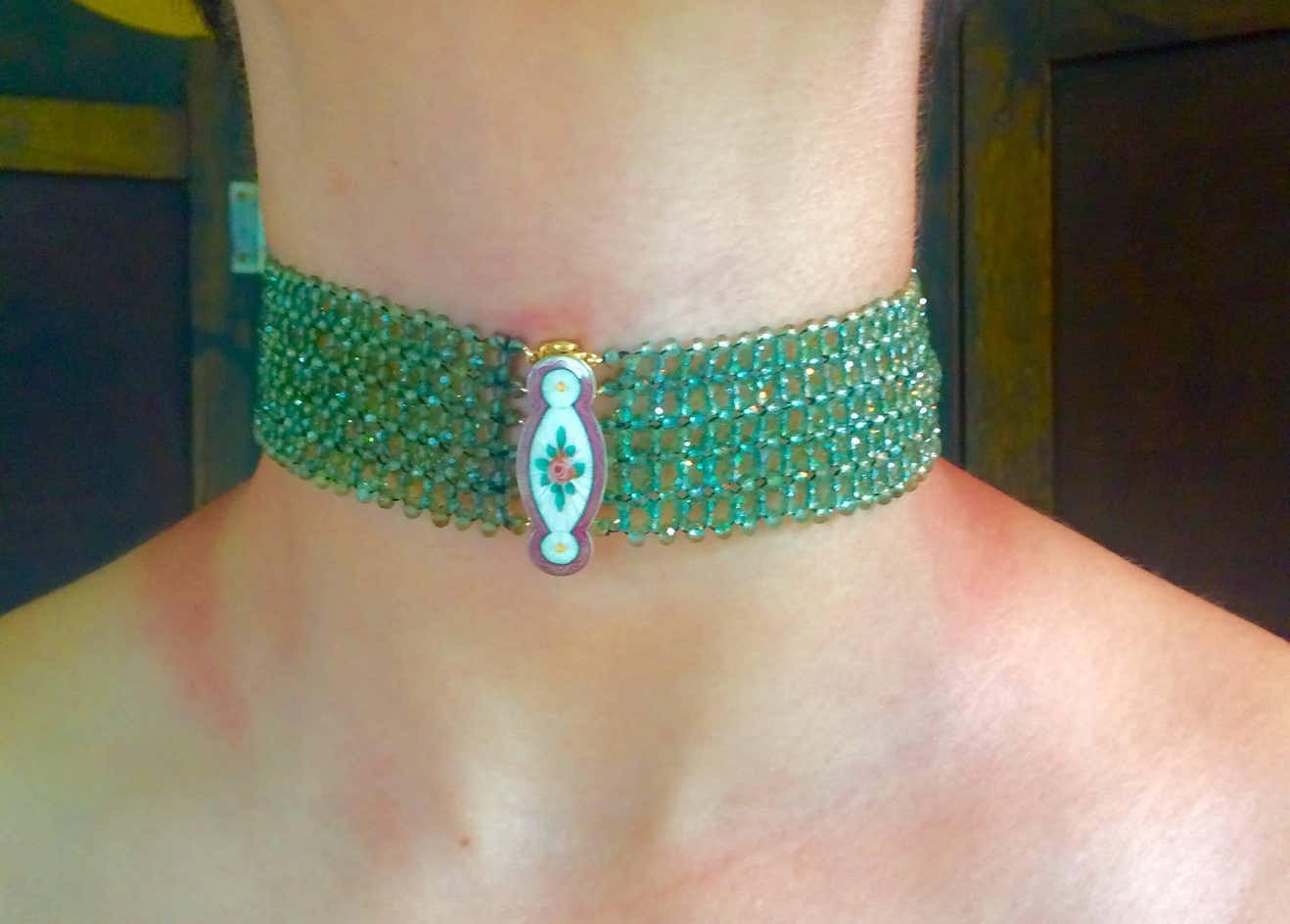 Green Apatite Choker Necklace with Silver vintage Enamel Clasp