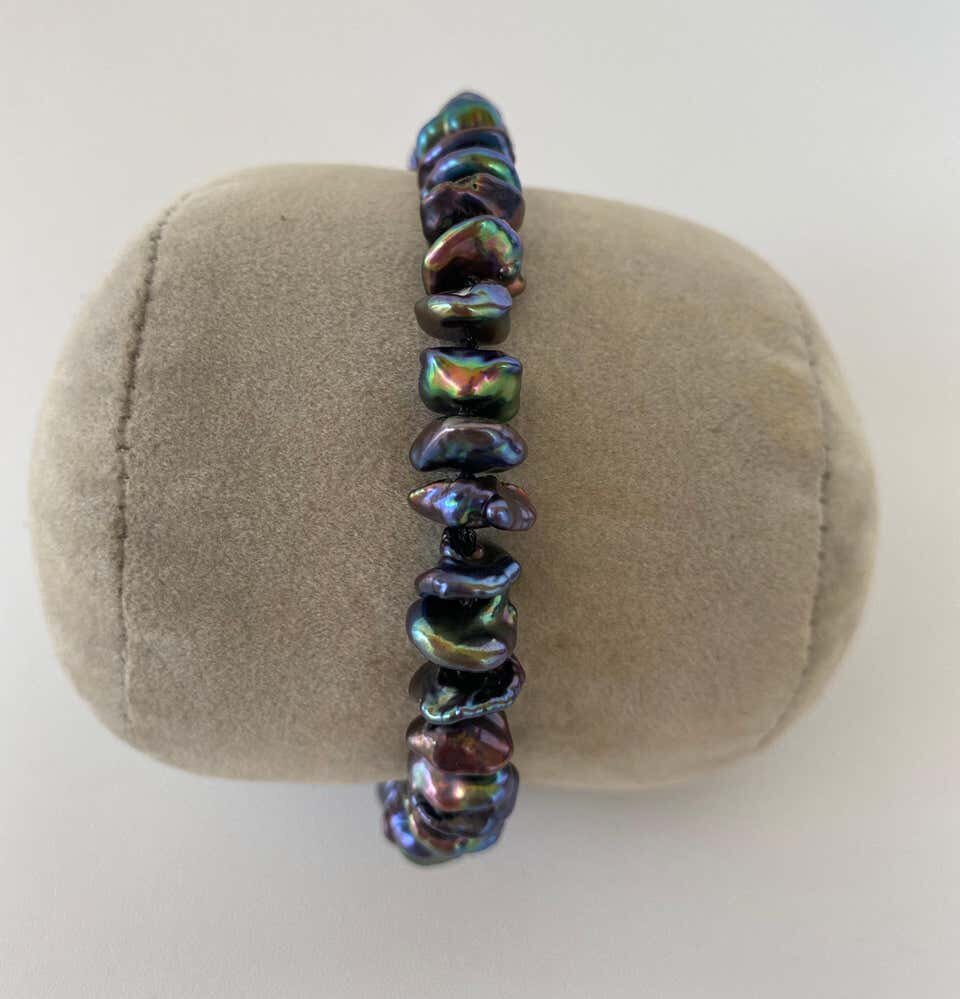 Men's / Unisex Black Keshi Pearl Bracelet