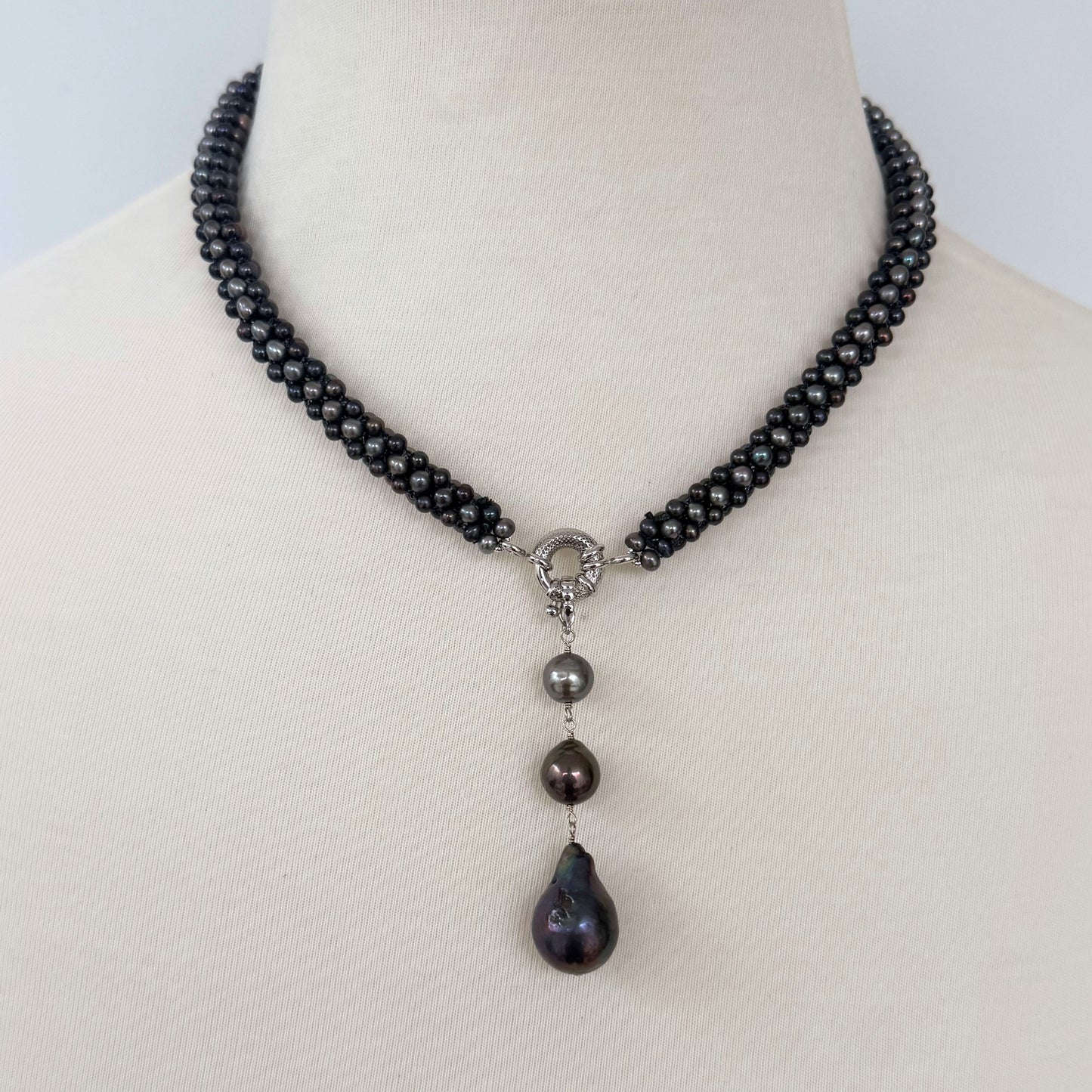Black Pearl Rope Necklace with Ombre Drop Tassel