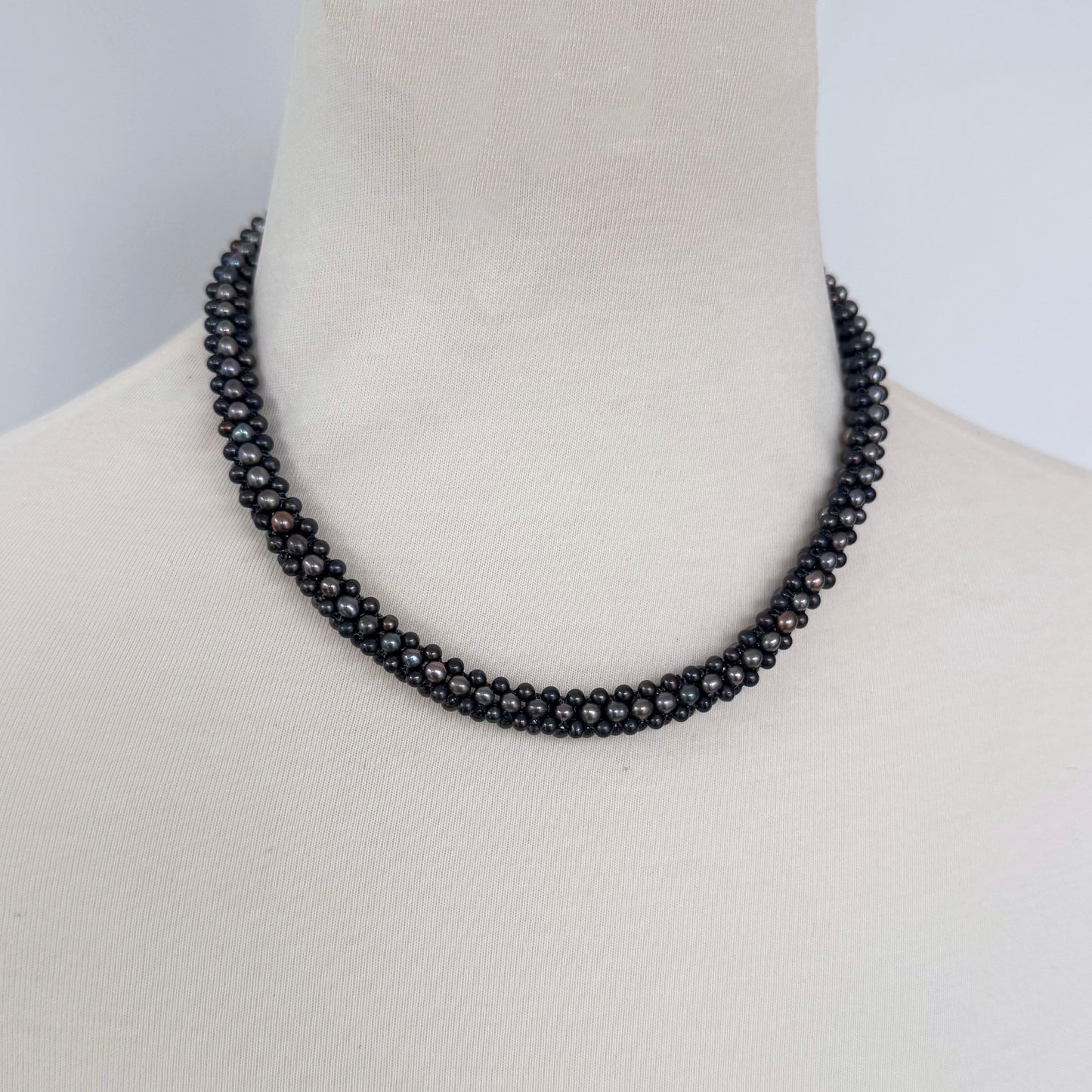 Black Pearl Rope Necklace with Ombre Drop Tassel