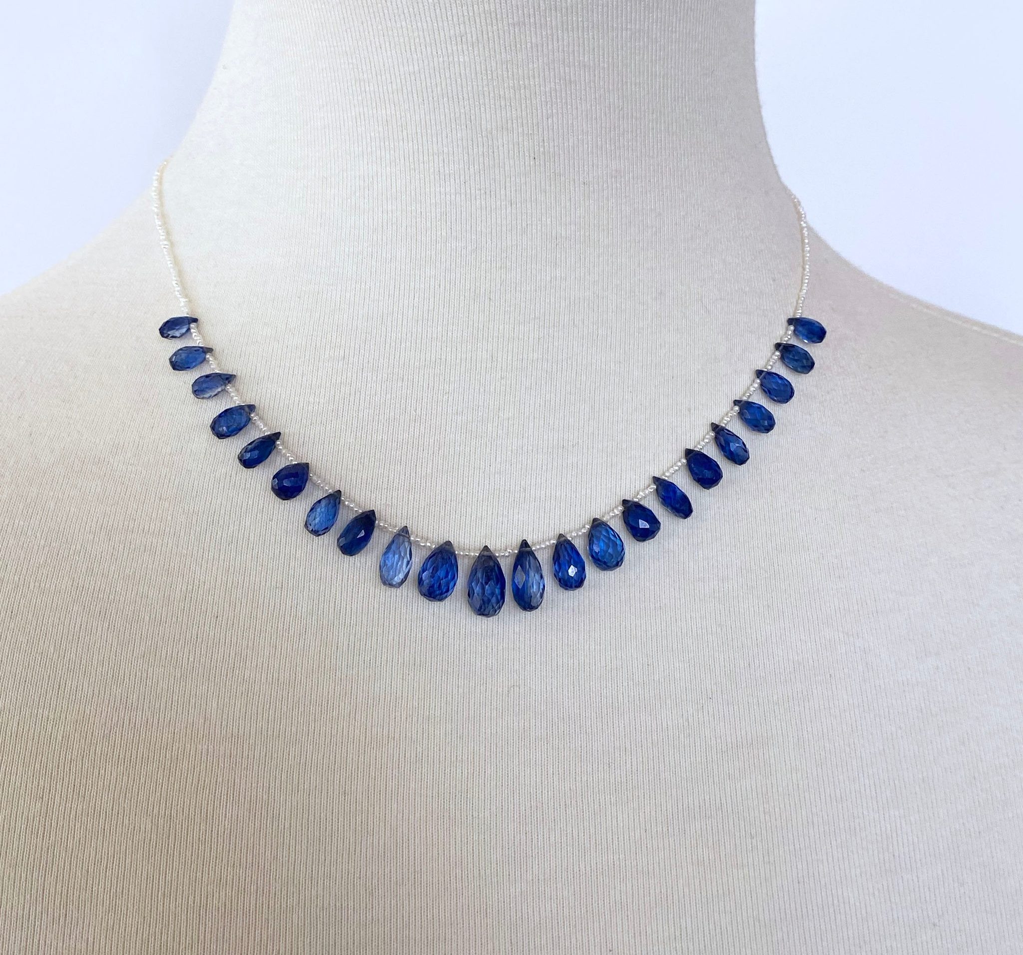 Natural Seed Pearl Necklace with Kyantie and 14k White Gold