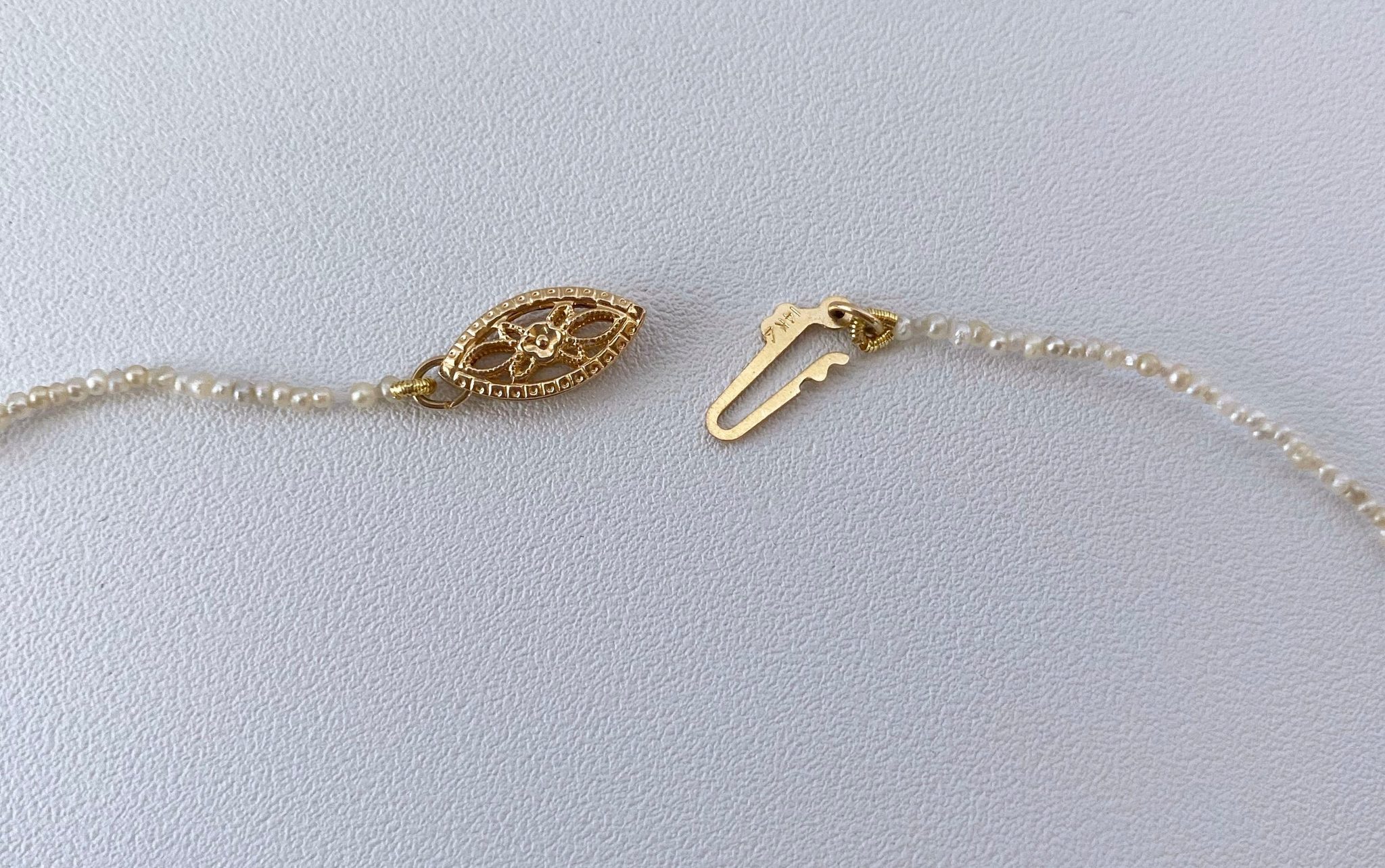 Vintage Seed Pearl Necklace with Peridot and 14k Yellow Gold - Image 6