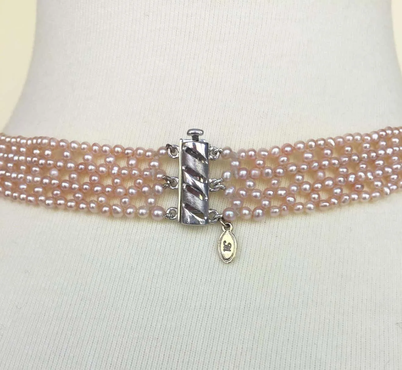 Woven Pink Pearl "V" Necklace with 14k White Gold-Plated Sliding Clasp - Image 7