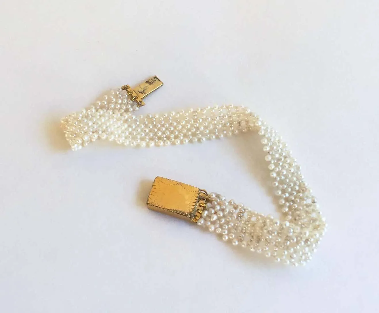 Woven Seed Pearl Bracelet with Vintage Gold clasp - Image 3